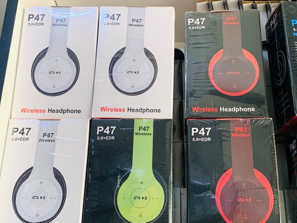 P47 Bluetooth headphones with quality sounds