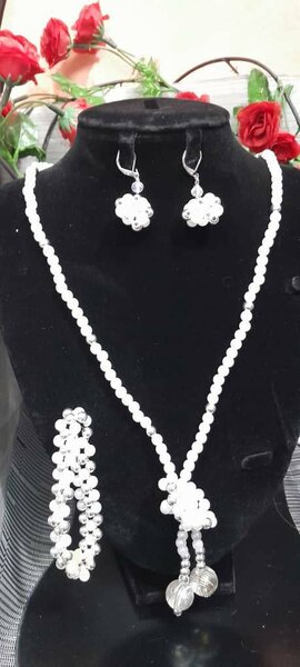 Parure de bijoux perles élégante