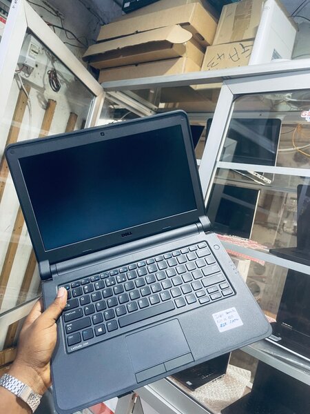 Dell latitude 3350