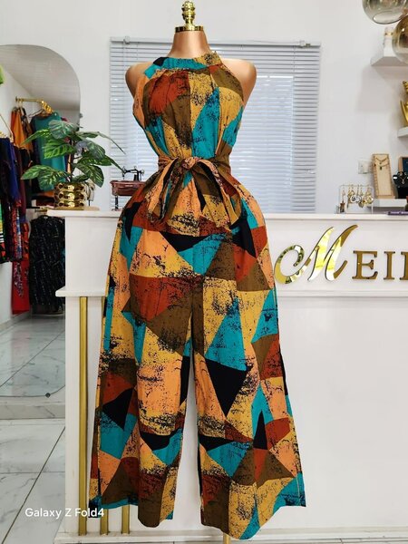 Combinaison Imprimée Géométrique