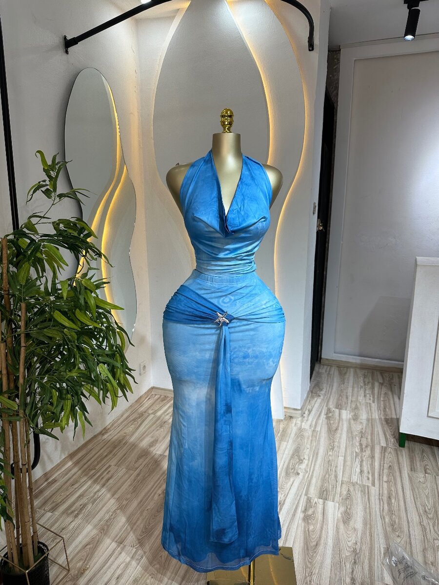 Robe longue élégante bleue