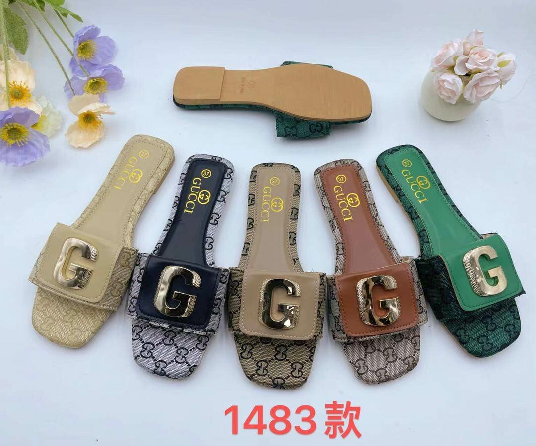 Women's slippers