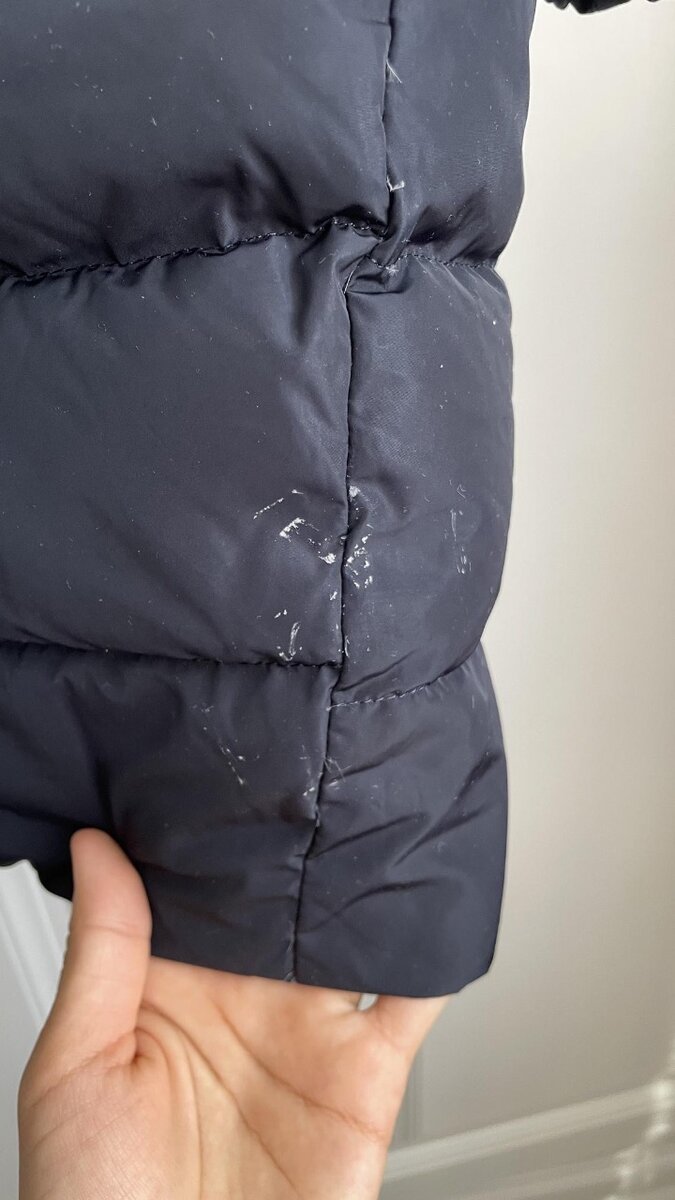 MONCLER Темно-синий полиэстеровый пуховик