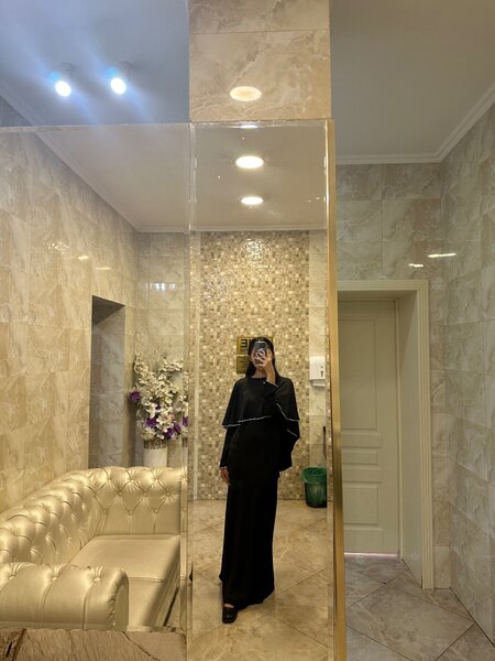 Платье с накидкой