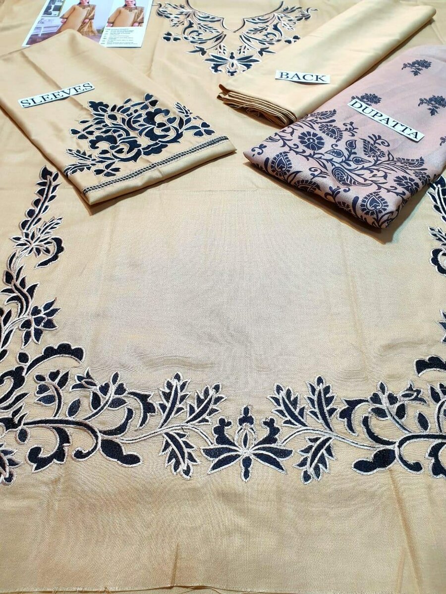 3Pcs Woman,s Unstitched Dhanak Embroidered Suit