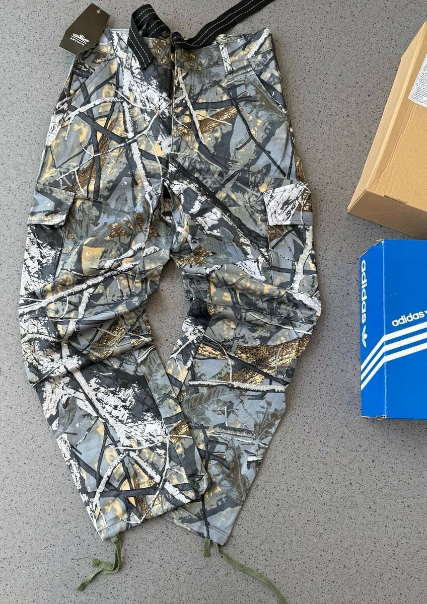 KARMO KHAKI BUMPER TROUSERS