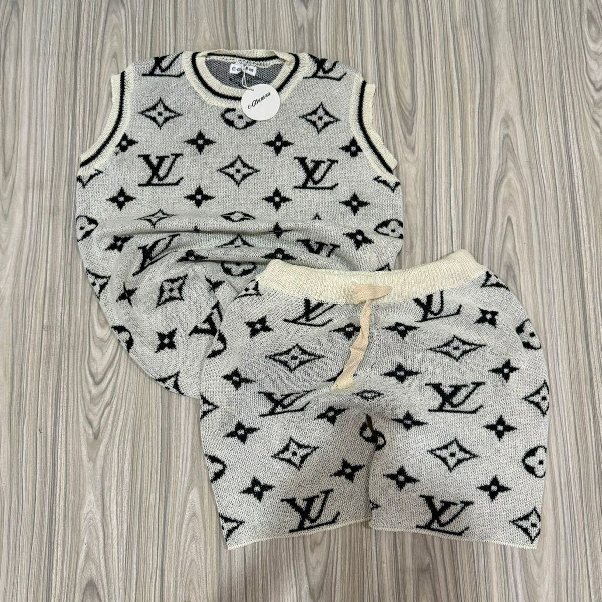 Armless top and down