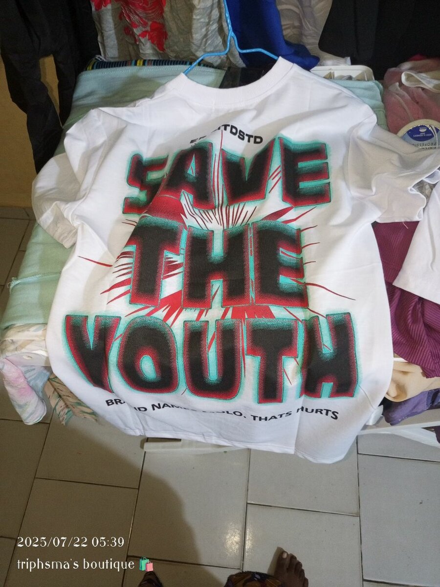 T-shirt graphique unisexe tendance