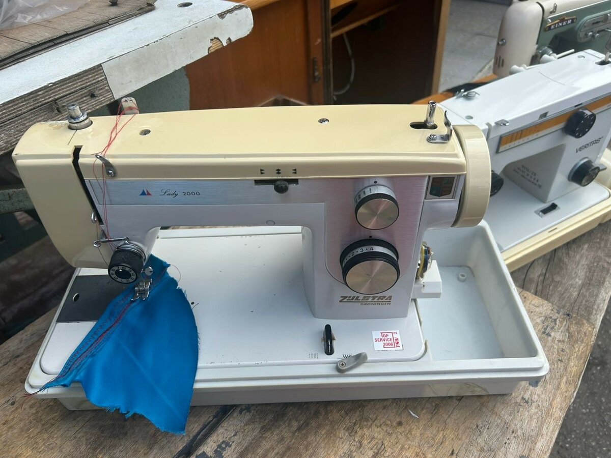 Electric Domestic sewing machine/knitting