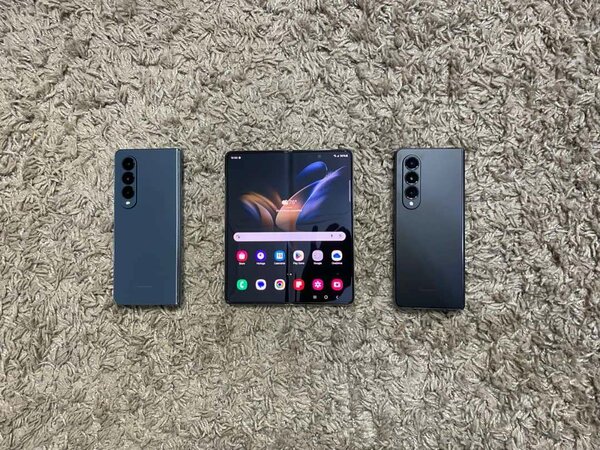 Samsung Z fold 4