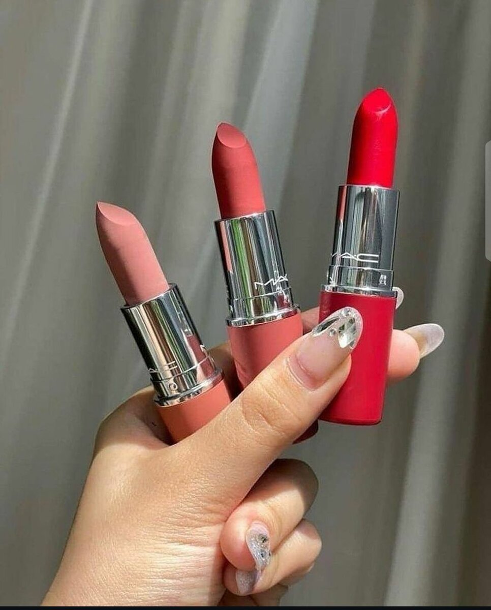 MAC hail to the chic lipstick trio