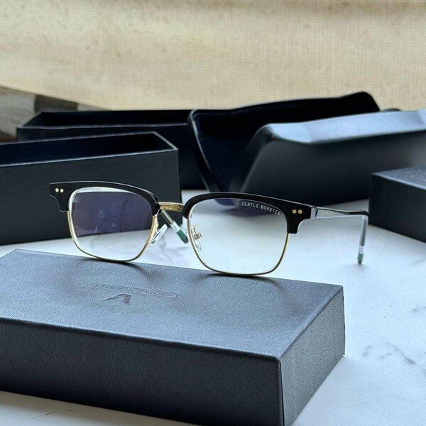 Branded fashion Sunglasses