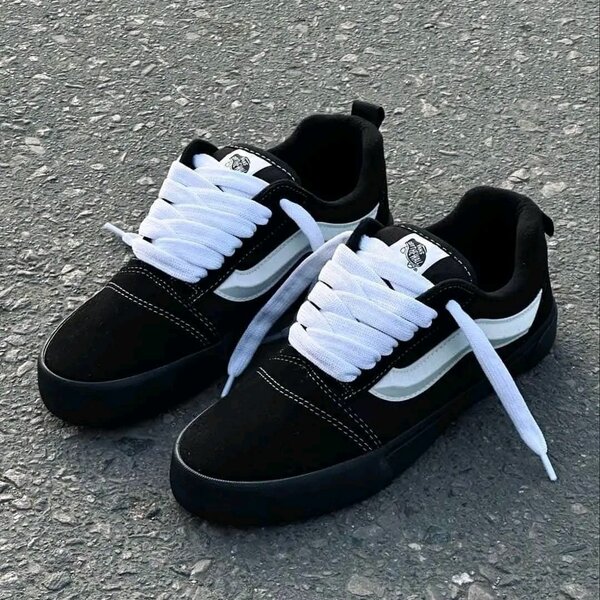 Vans skool knu