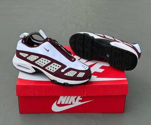 Nike Sneakers Blancs et Bordeau