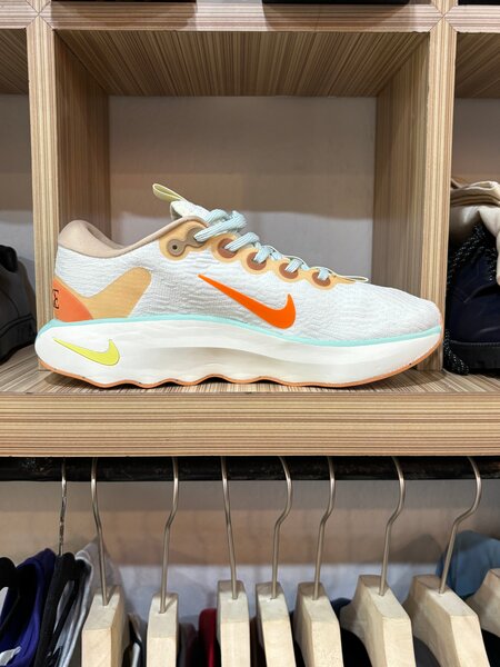 Baskets légères en maille