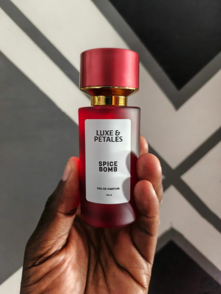 Luxe & Pétales Parfum Élégant