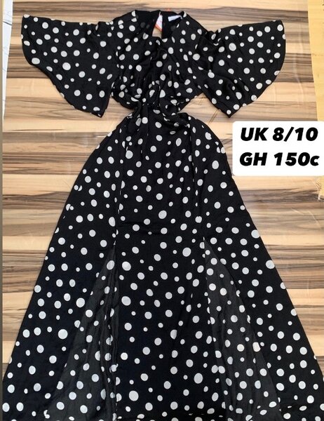 Poka dots flair dress with bare back