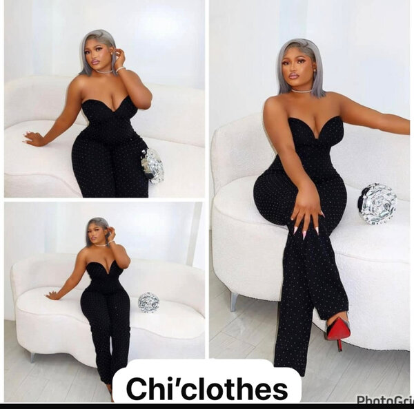 Robe Évasée Blanche Élégante