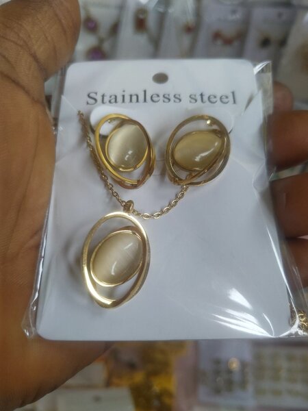 Parure inox pendentif et boucles