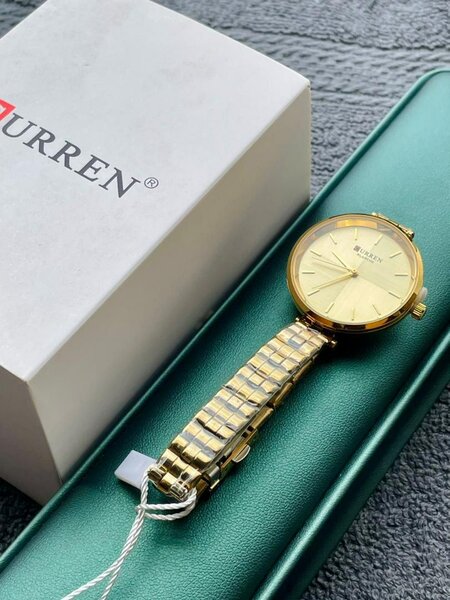Montre curren femme