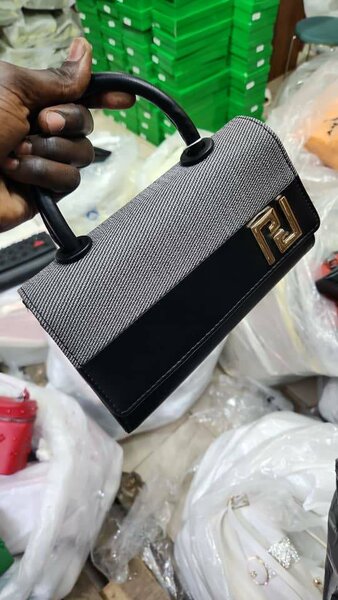 Sac à main élégant femme