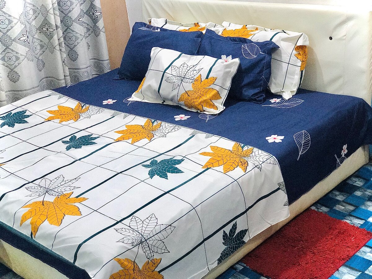 5 pillow cases 2 bedsheets