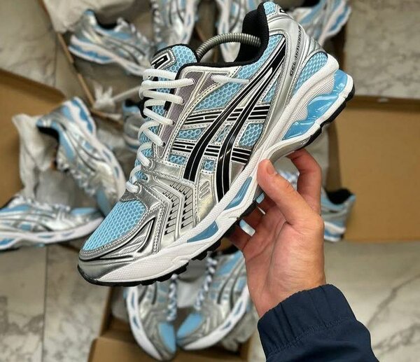 Chaussures de course légères