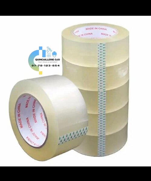Gros ruban scotch transparent