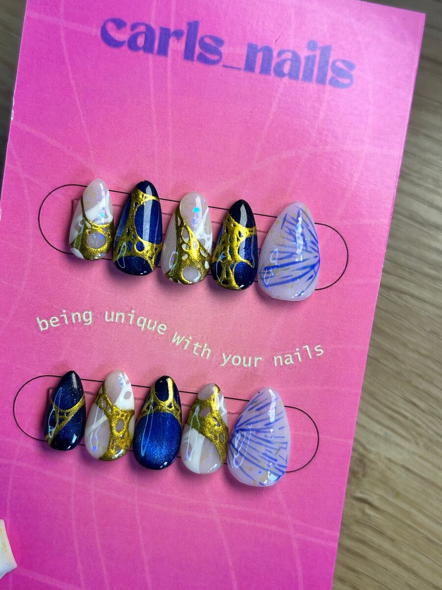 Stylish Press-On Nail Set