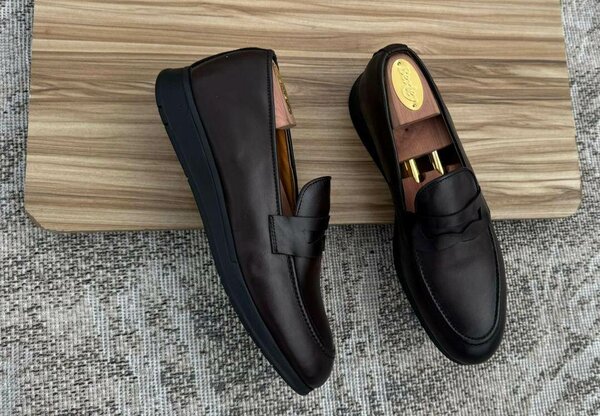 *MAROC SHOES*    100% CUIR   *POINTURES* 40.41.42.43.44