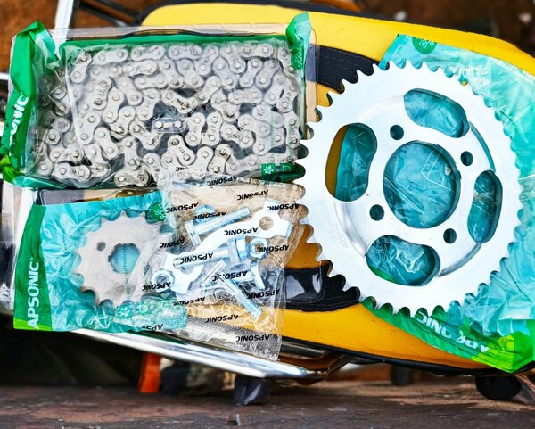 Kit Chaîne et Pignon Moto