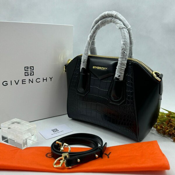 GIVENCHY HANDHELD BAG