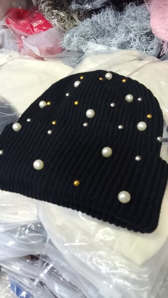 Bonnet en tricot perlé élégant