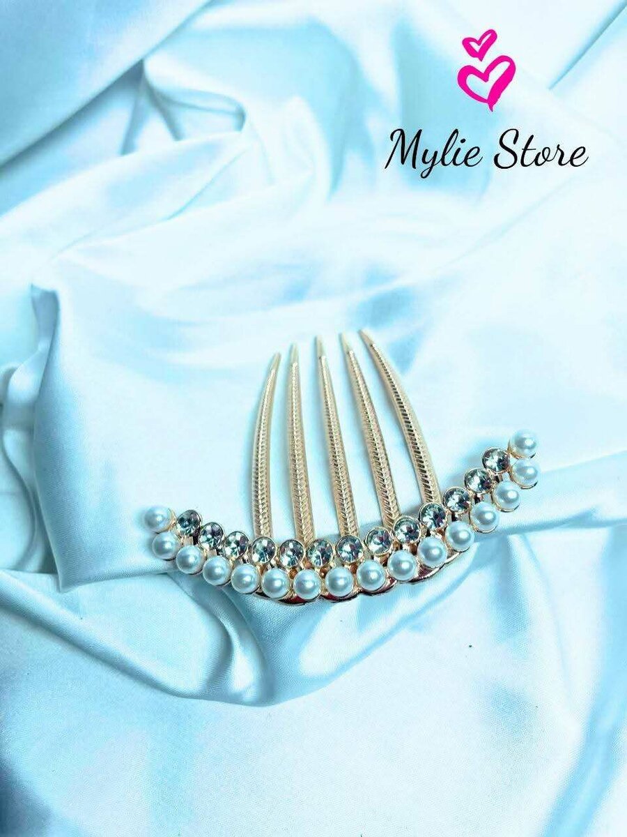 Elegant Pearl Hair Comb