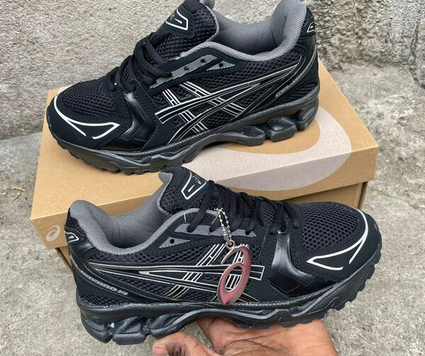 Chaussures de course légères