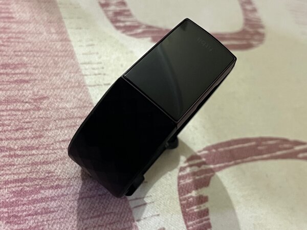 Fitbit Charge 4 with Google Pay