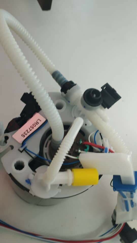 Electric Fuel Pump Land Rover Discovery 3 2010