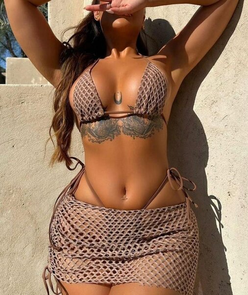 4piece as seen in sizes. Contact me if I got any one you lik