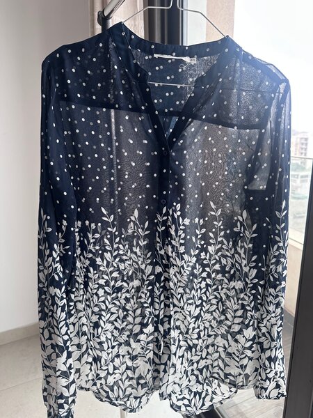 Chemise en mousseline à motifs