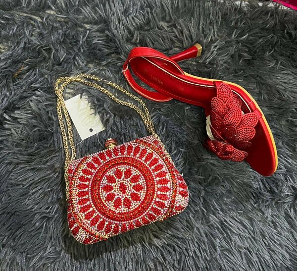 Chaussures et pochette