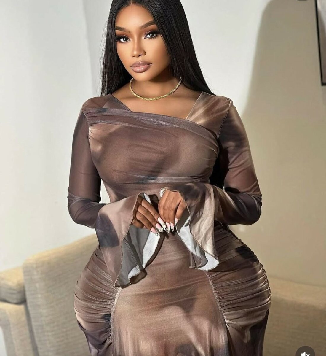 Robe élégante à manches longues