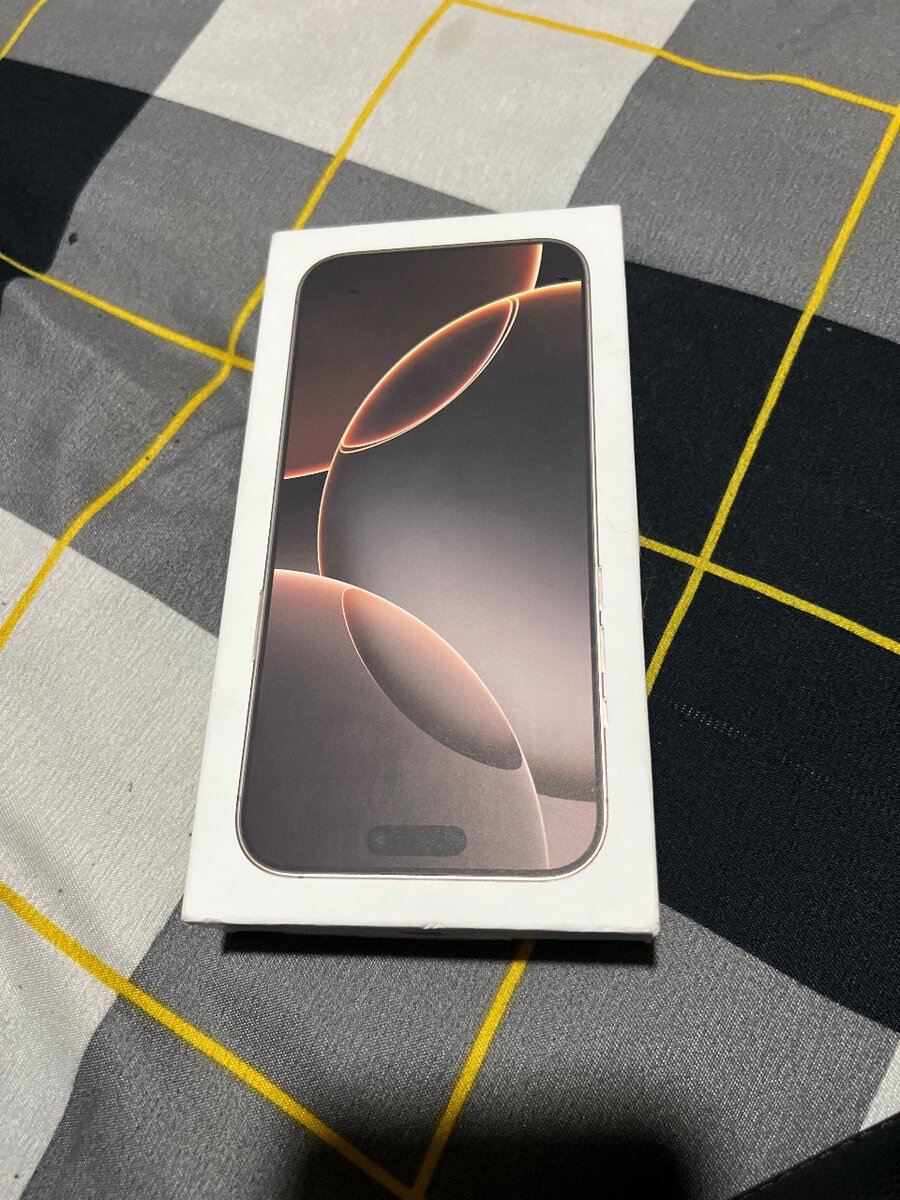 iPhone 16 pro max 256 ESIM unlock