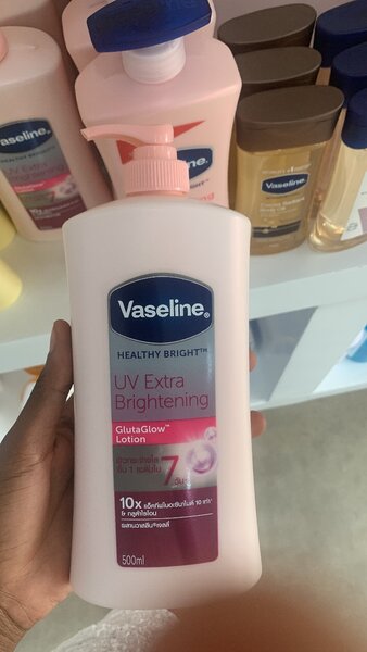 Vaseline daily brigth
