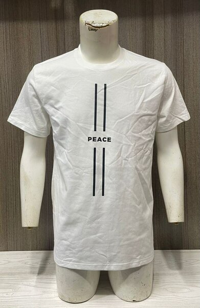 T-shirt blanc imprimé moderne