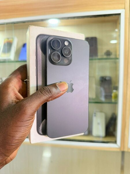 iPhone 15pro max 256giga