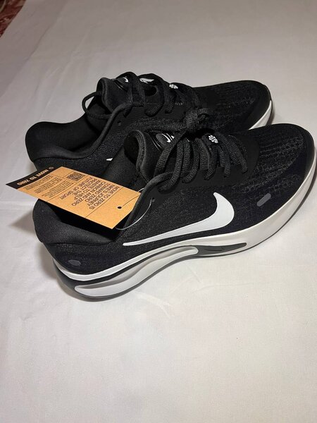 Кроссовки Nike