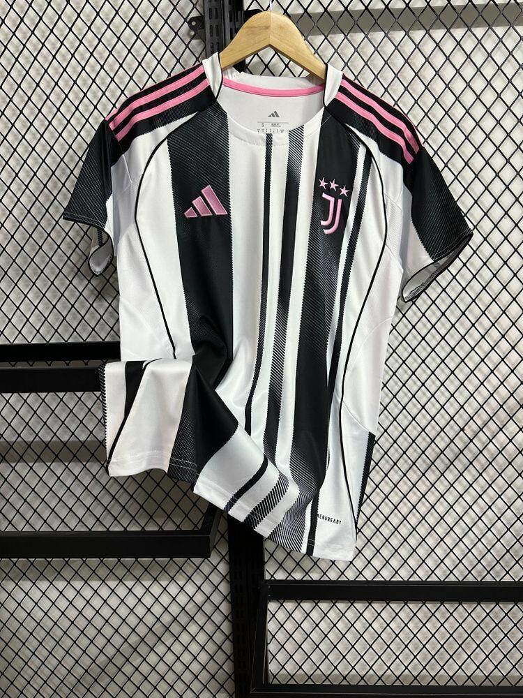 Maillot de football rayé noir et blanc