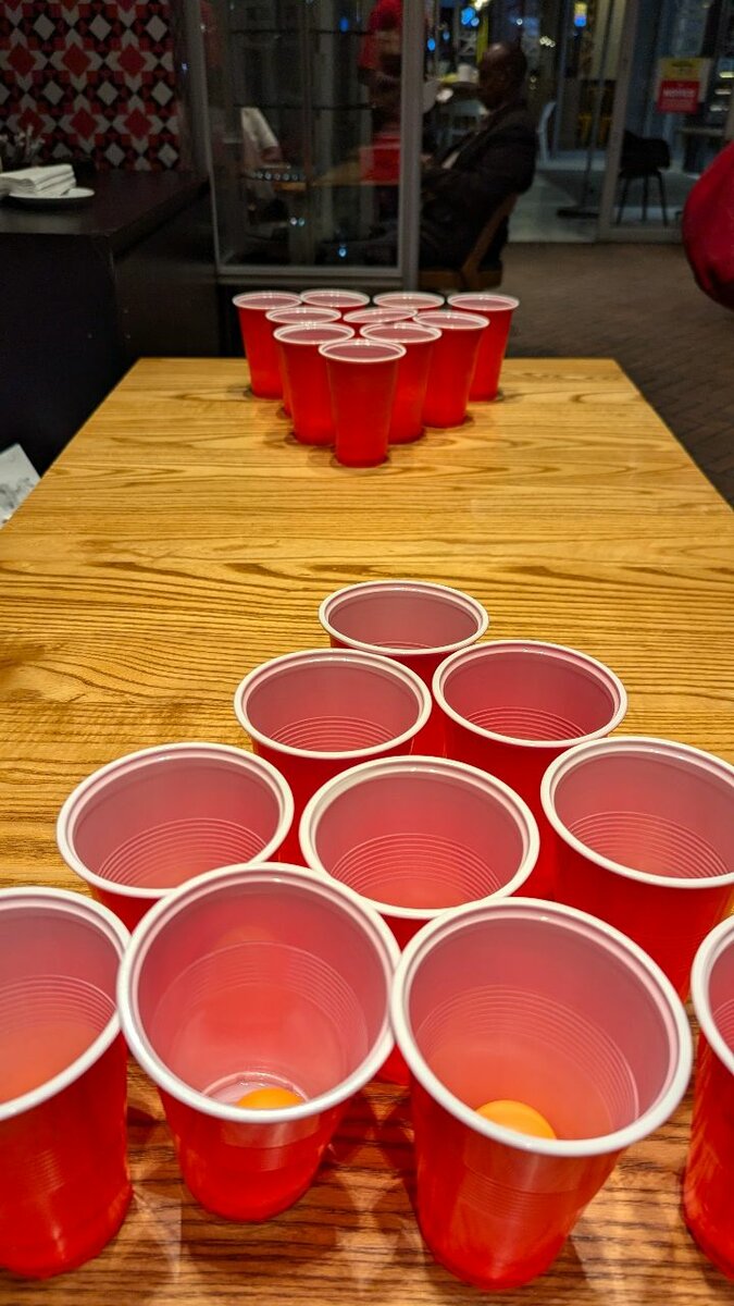 Cup pong