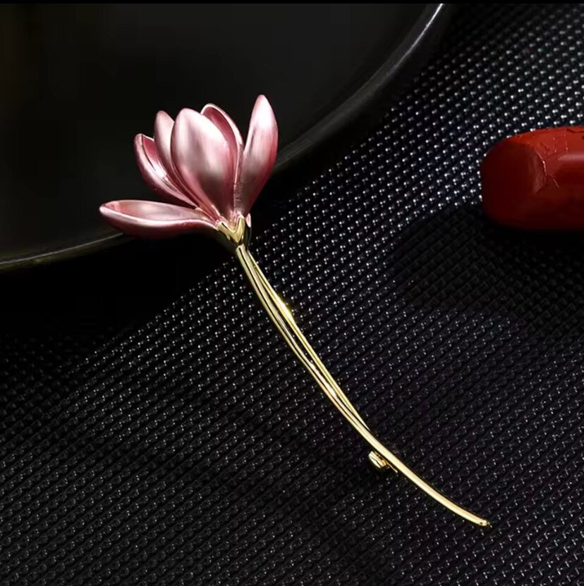 Broche Fleur Élégante