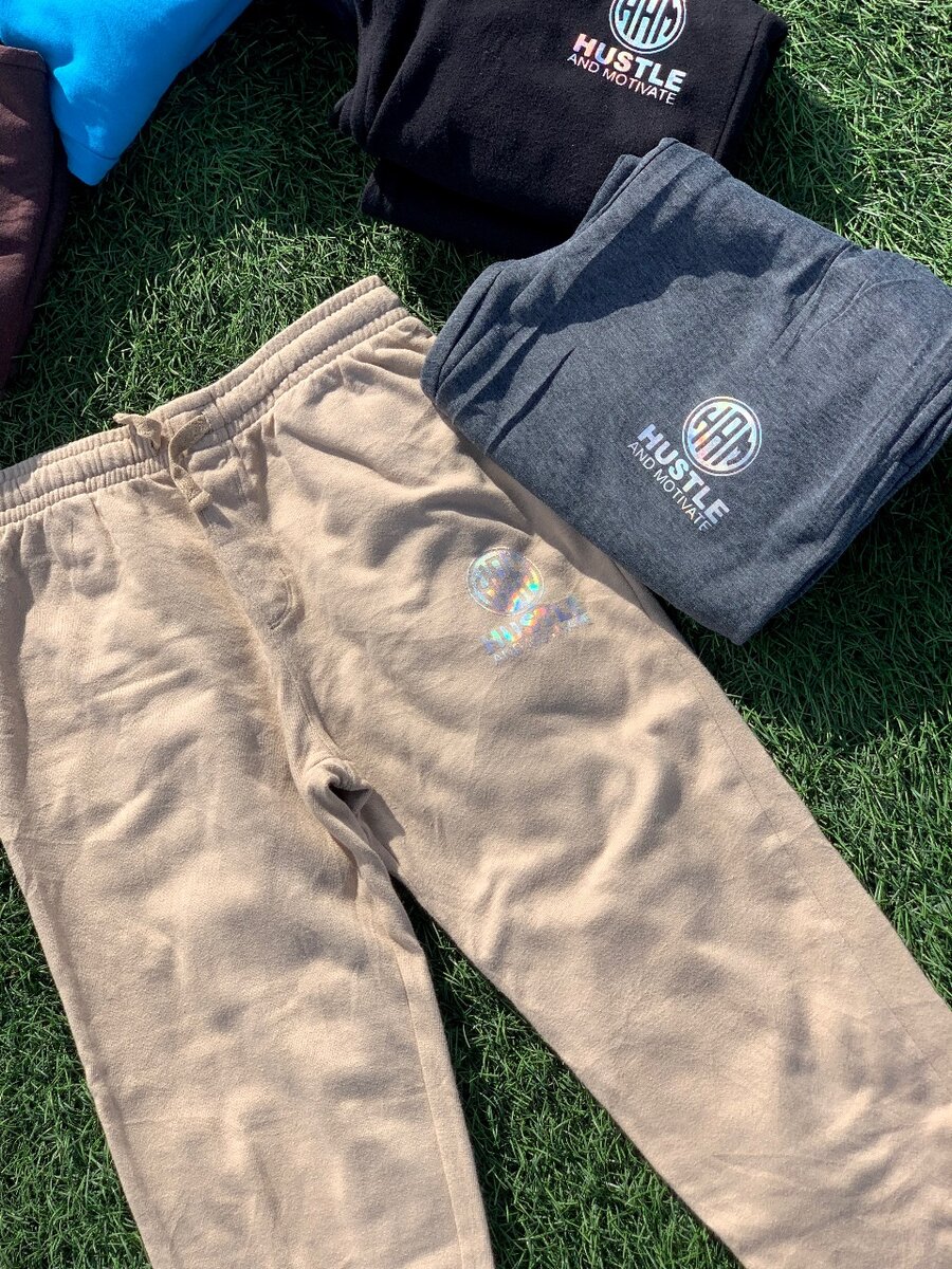 Hustle and motivate sweatpants k120